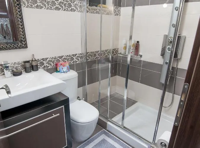 דירה Comfy And Cosy Basement קלמאטה